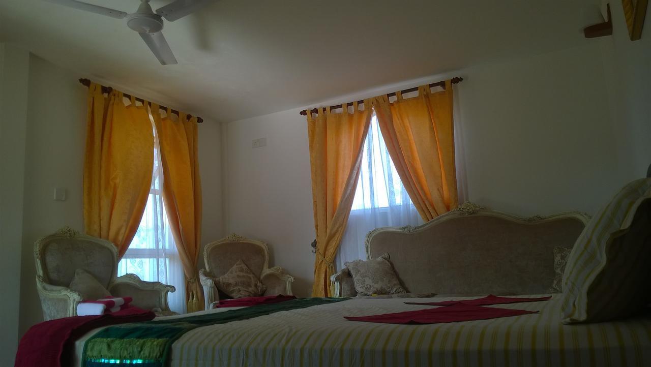 Sea Bay Resort Wennappuwa ภายนอก รูปภาพ