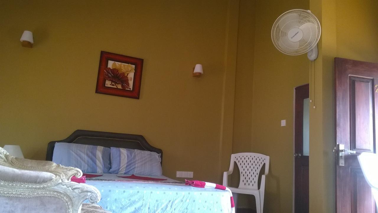 Sea Bay Resort Wennappuwa ภายนอก รูปภาพ