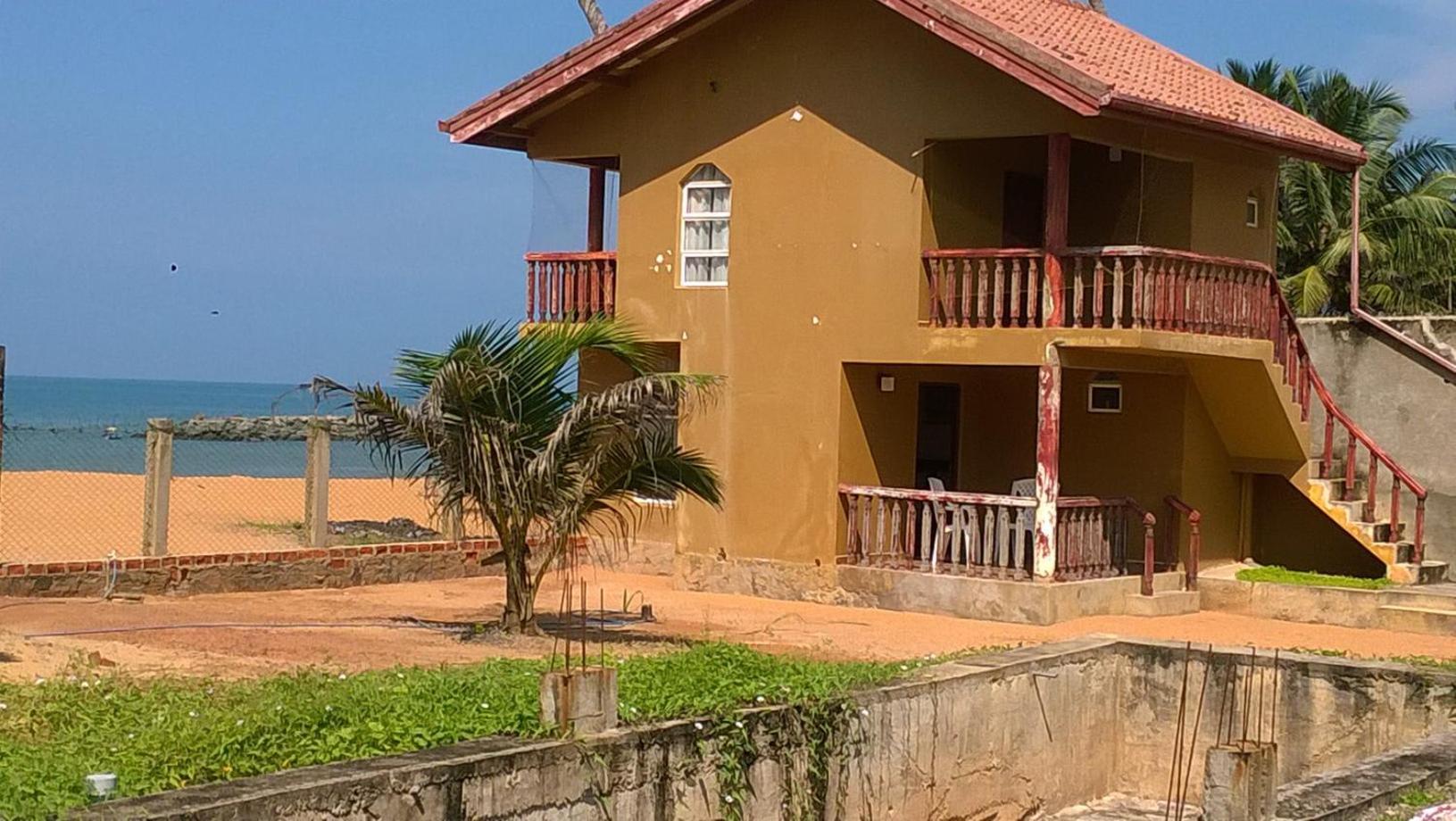 Sea Bay Resort Wennappuwa ภายนอก รูปภาพ